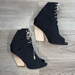 CHRISTIAN DIOR BOOTIES